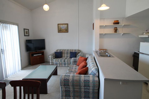 Razorback 1 - Razorback Plaza Jindabyne - Accommodation BNB 2