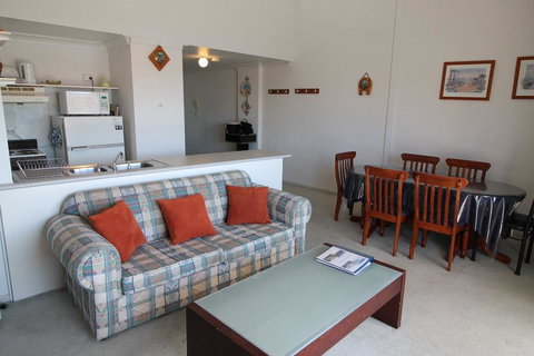 Razorback 1 - Razorback Plaza Jindabyne - Accommodation BNB 1