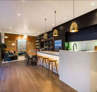 Readyset Glashouse Melbourne - Accommodation BNB