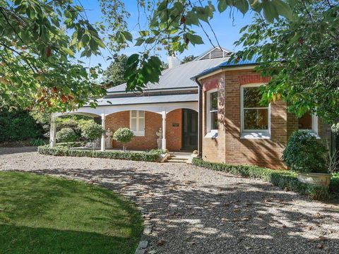 Redcourt - Est 1904: Southern Highlands Elegance - Accommodation BNB 0
