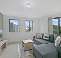 REDFERN 3 BEDROOM APARTMENT FREE PARKING WALK TO CENTRAL STATION NRE187 - Accommodation BNB
