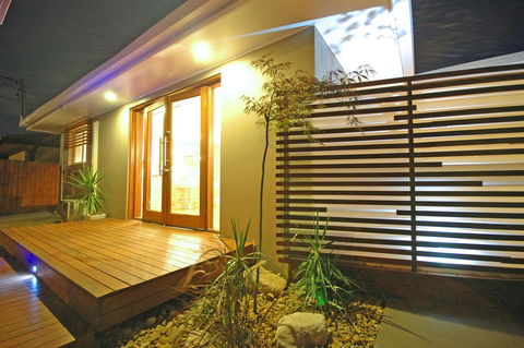 Reiki Spectacular House - Accommodation BNB 3