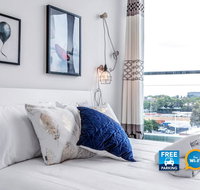 Riverside Living in Portside Wharf Hamilton - Accommodation BNB