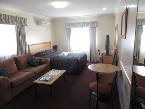 Riviera Executive Suites - Accommodation BNB 1