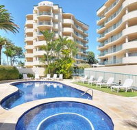 Royal Pacific Resort - Accommodation BNB