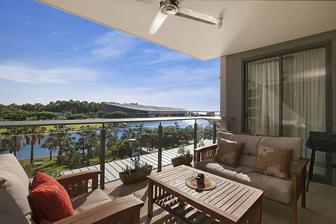 Saltwater Suites - 1,2 & 3 Bed Waterfront Apartments - Accommodation BNB 2