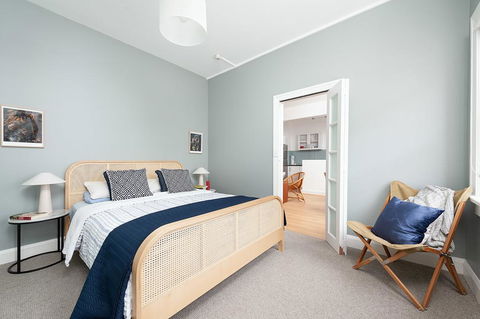 SALTY'S 2 BEDROOM BEACH HOME - Accommodation BNB 2