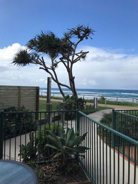 Sanctuary Beach Resort - Accommodation BNB 2