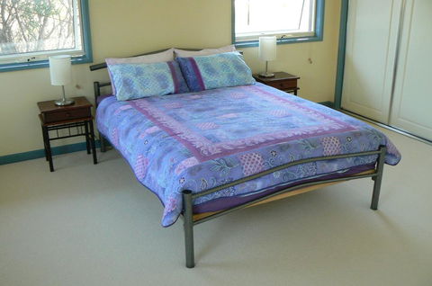 Sandy Point Beach Escape 2 Bedroom Apartment - Accommodation BNB 2