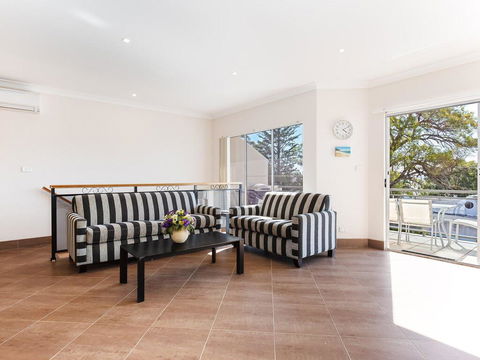 Sandy Point Luxury', 117a Sandy Point Road - Air Con & Foxtel - Accommodation BNB 2