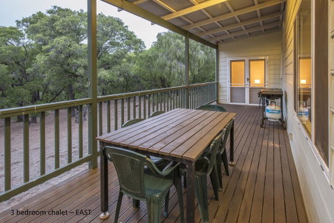 Sea Breeze Chalets Yallingup - Accommodation BNB 3
