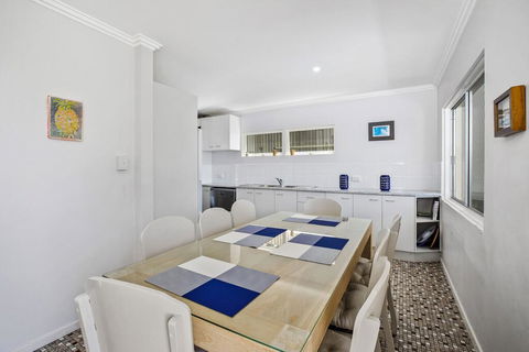 Sea Shack - 29 Pelican Street, Peregian Beach, Noosa Area - Accommodation BNB 3
