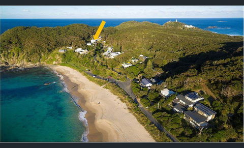 Seal Rocks Beach House ....Sugarloaf - Accommodation BNB 1