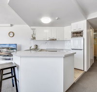 Second Floor 2 Bedroom Mooloolaba Escape - Caribbean Resort - Accommodation BNB