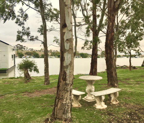 Shack Built Over The Murray River - Accommodation BNB 2