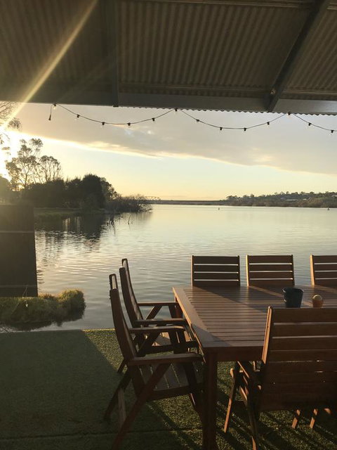 Shack Built Over The Murray River - Accommodation BNB 0