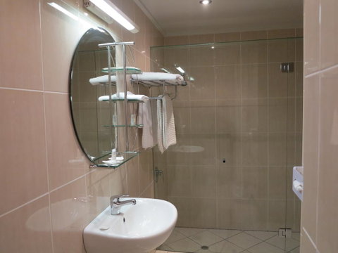 Shangri-La Gardens - Accommodation BNB 3