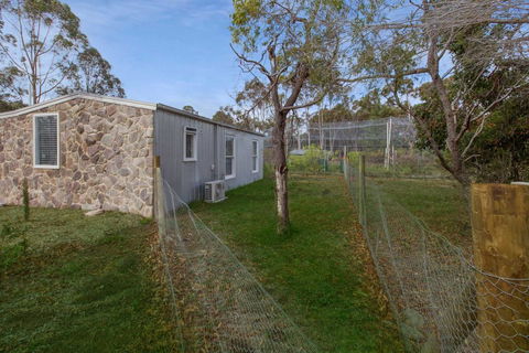 Shearers Cottage - Pet Friendly Holiday Accommodation - Accommodation BNB 1
