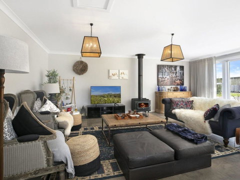 Silky Oak Villa - Spacious & Beautifully Decorated - Accommodation BNB 0