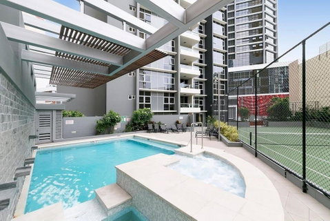 SK2 - 3BR With Pool Gym Steam Room In Story Bridge - Accommodation BNB 1