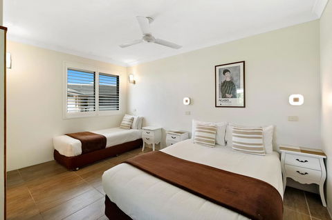 Smugglers On The Beach - Accommodation BNB 2