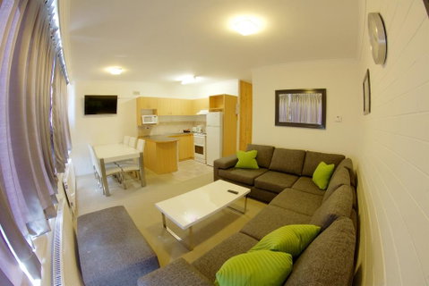 Snow Ski Apartments 08 - Accommodation BNB 0