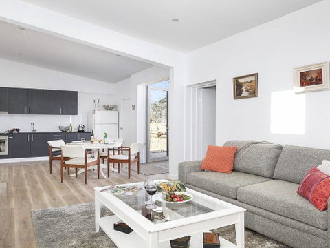 Somerton Barn - Rural Tranquility & Country Comfort - Accommodation BNB 1