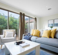 Spacious Lovely 5Beds homePoint Cook - Accommodation BNB