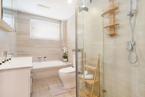 Spacious Renovated Apartment In Quiet Area - Accommodation BNB 3