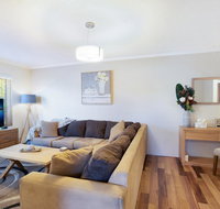 Spacious Renovated Apartment In Quiet Area - Accommodation BNB