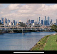 Spectacular river views in fabulous footscray. - Accommodation BNB