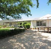Spring Grove Dairy - Picturesque views - Accommodation BNB