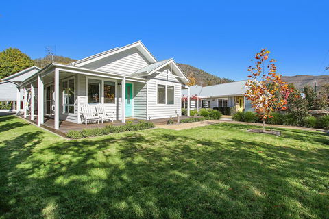 Spring Home - Our Place At Bright - Accommodation BNB 0