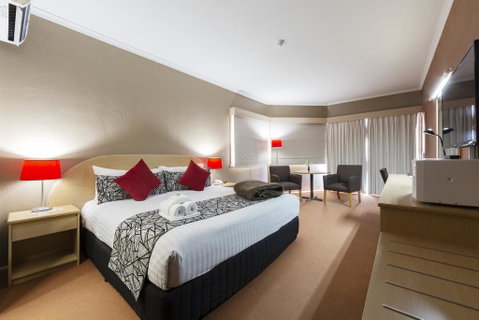 Statesman Hotel - Accommodation BNB 2