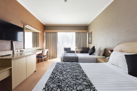 Statesman Hotel - Accommodation BNB 0