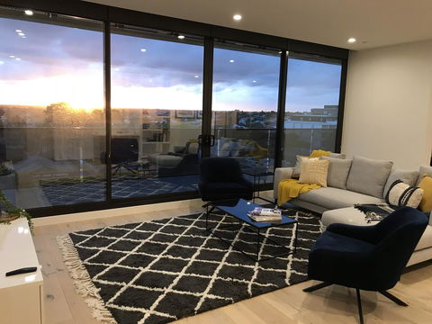 StayCentral Essendon Escape Sub-penthouse - Accommodation BNB 2