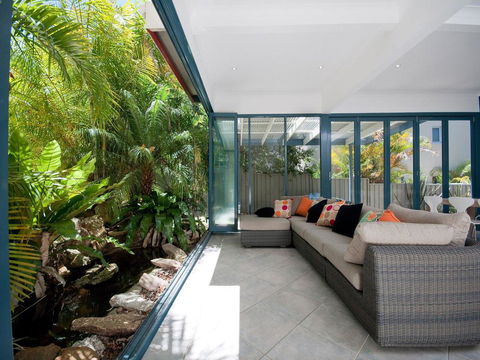 Street Cafe Boutique Accommodation@ Nelson Bay - Accommodation BNB 0