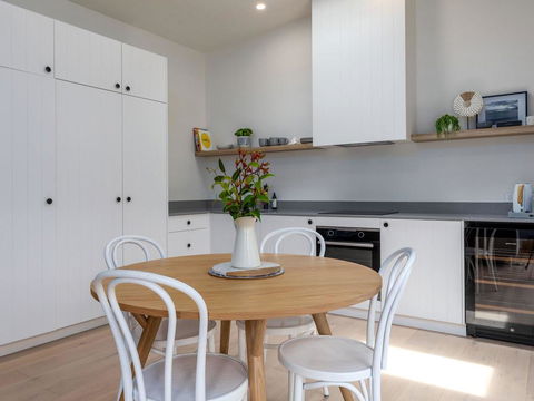 Studio By The Bay :: Jervis Bay Rentals - Accommodation BNB 2