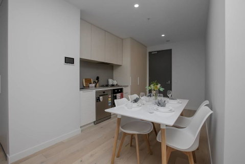 Stunning 2 Bdrms APT@Parkville Free Carpark+wifi - Accommodation BNB 1