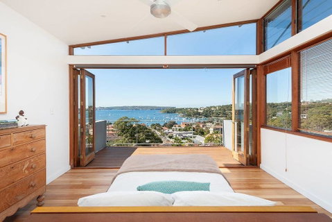 Stunning Architecture With Superb Balmoral Views! - Accommodation BNB 1