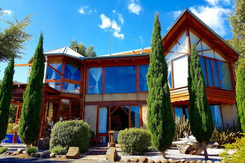 STUNNING HOME WITH AMAZING VIEWS - Just 20 Mins To The City And Only 10 To MONA! - Accommodation BNB 3