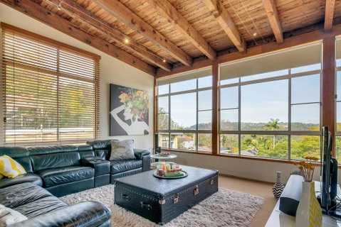 STYLISH & RELAXED LAKE HOME // NARRABEEN - Accommodation BNB 2