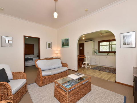 Summerfield Cottage - Hunter Valley, Renovated House In Central North Rothbury - Accommodation BNB 3