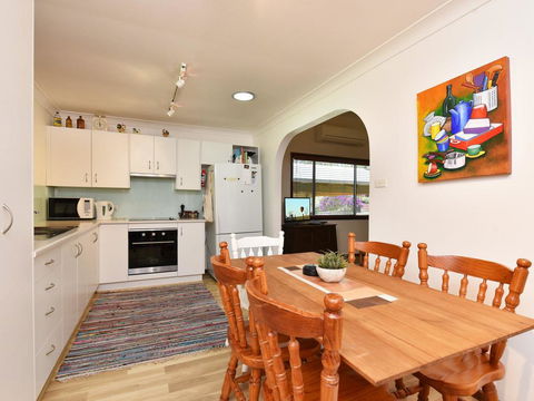 Summerfield Cottage - Hunter Valley, Renovated House In Central North Rothbury - Accommodation BNB 2