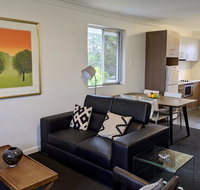 Superb 2 BR Apartment Minutes to CBD- Cen8 - Accommodation BNB