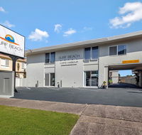 Surf Beach Motel Coffs - Accommodation BNB