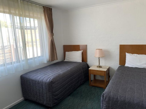 Swaggers Motor Inn - Accommodation BNB 1