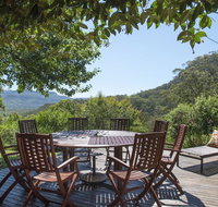 Taliesin - Beautiful 4 bedroom home with amazing views - Accommodation BNB