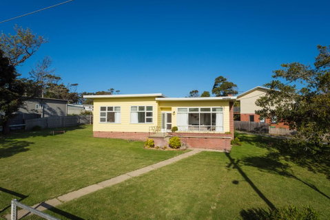 The 50's Beach House - Accommodation BNB 1