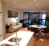 The Artisan - 3BR House In The City - Accommodation BNB